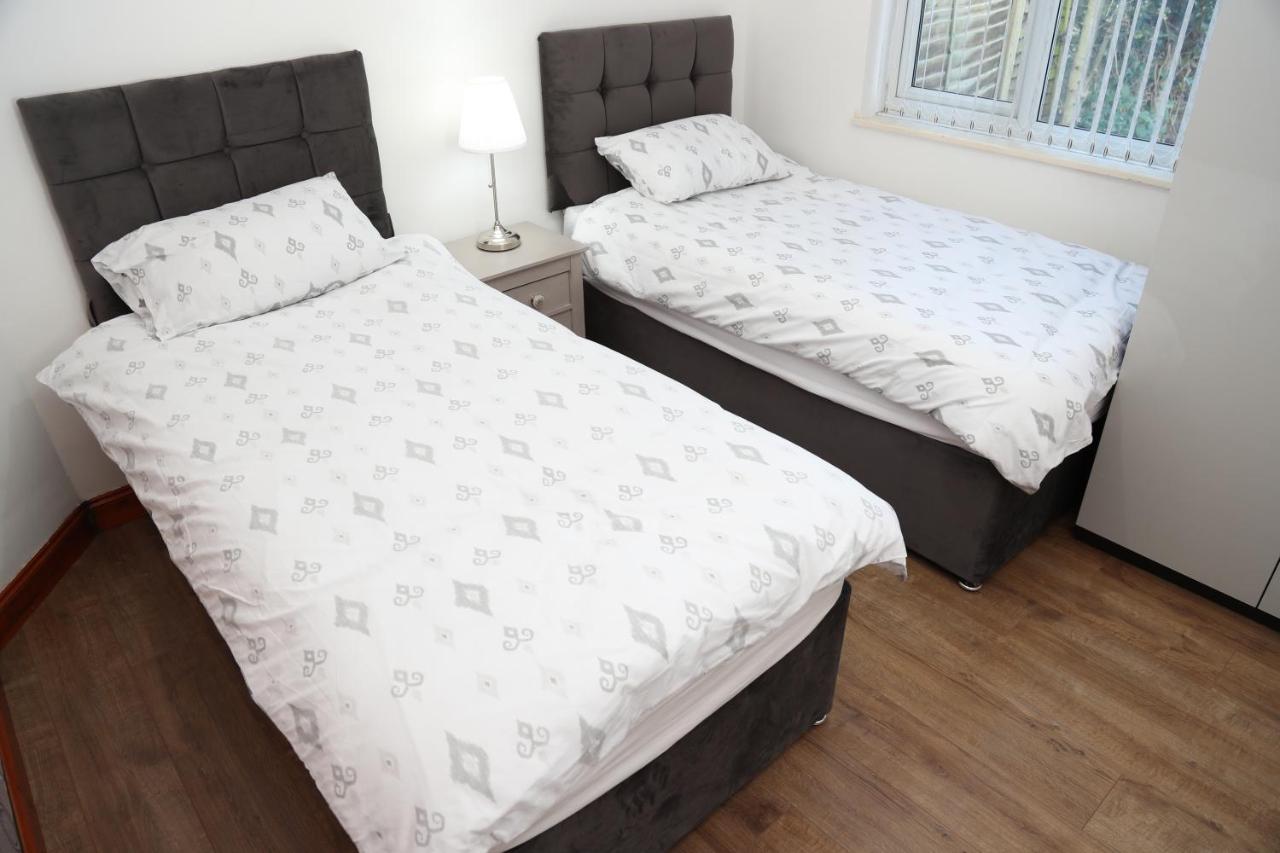 Cosy 3-Bed Bungalow Nec Airport Close To Amenities Birmingham Zewnętrze zdjęcie