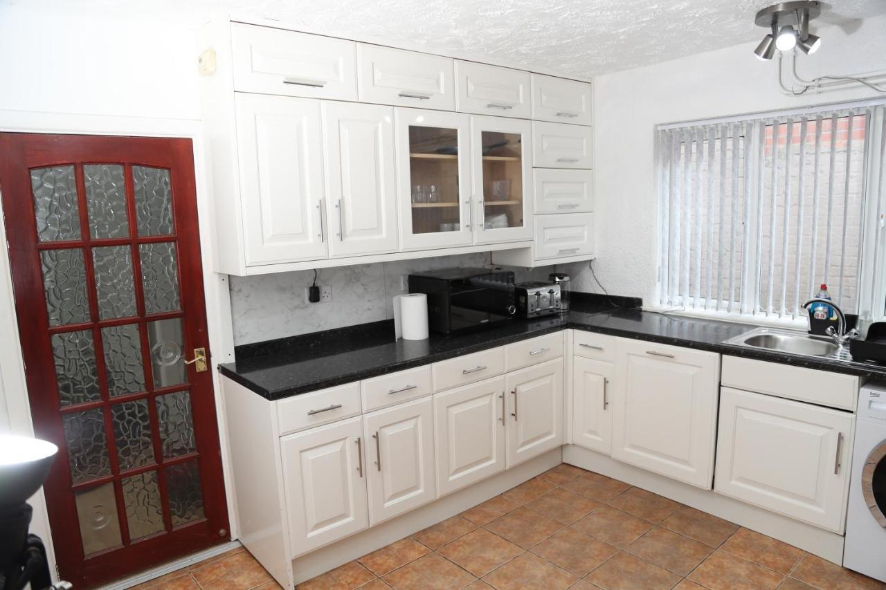 Cosy 3-Bed Bungalow Nec Airport Close To Amenities Birmingham Zewnętrze zdjęcie